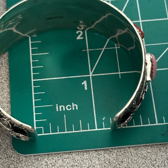 Pink conch mediterranean coral southwestern Sterling silver cuff - Picture 16 of 16